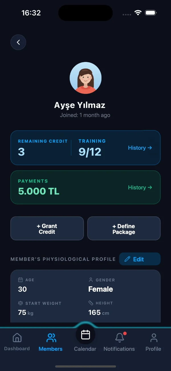 Naptar client detail screen: remaining credits, sessions and payments